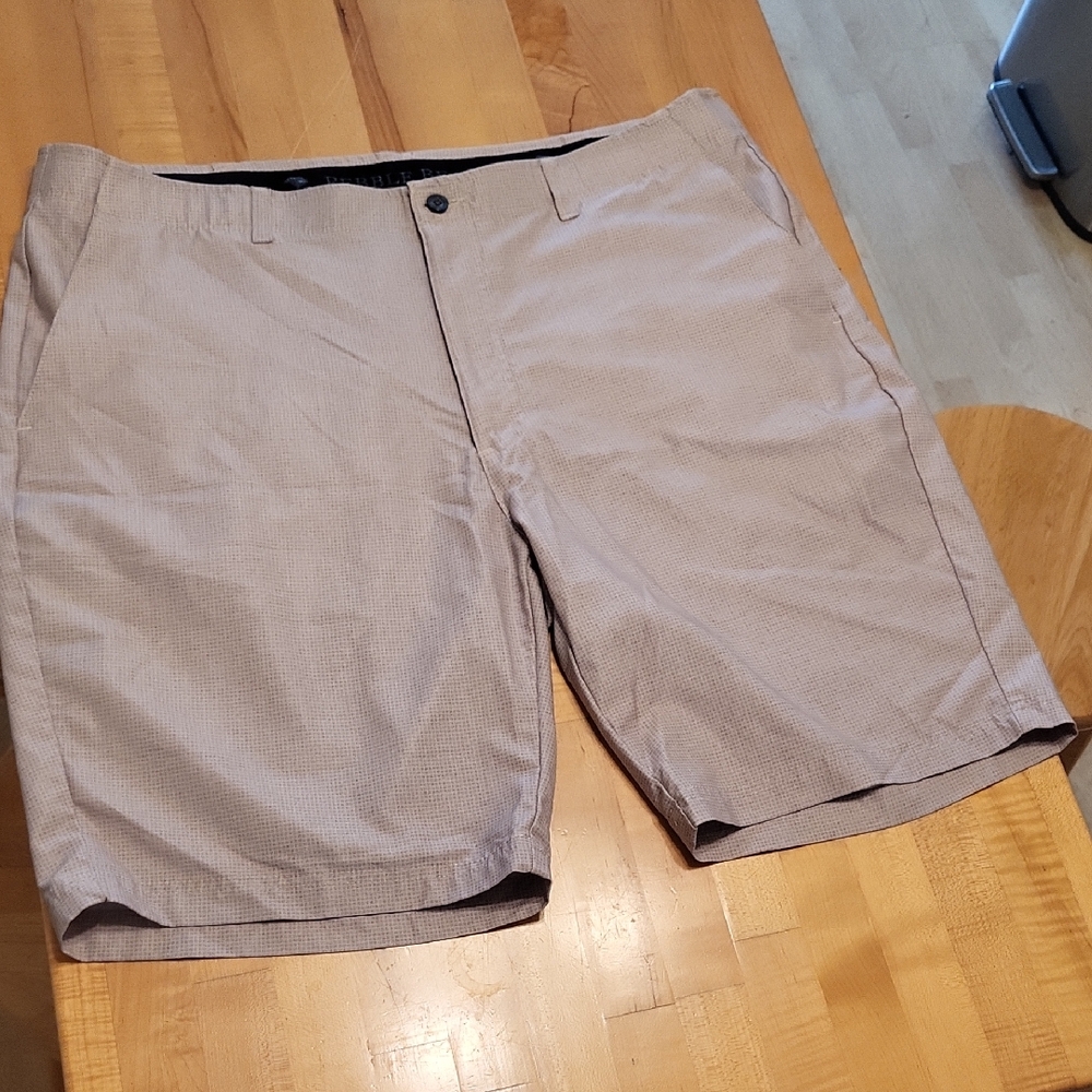 Pebble Beach Hybrid Bermudas Tan